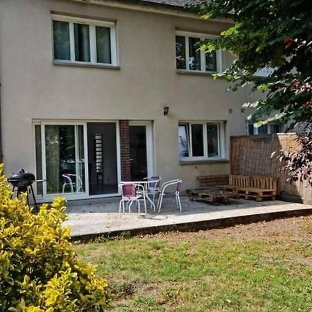 Maison Centre De Bellegarde Avec Jardin Et Terrasse Equipee D'Un Salon De Jardin Et D'Un Barbecue Cuisine Equipee 3 Chambres Avec 2 Lits Double 140X190 Et 2 Lits Simple Chauffage Poele A Granules Parking Gratuit Devant La Maison Bellegarde-du-Loiret ภายนอก รูปภาพ
